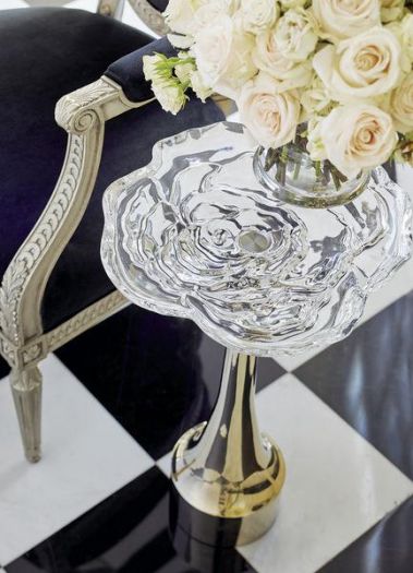 Signature Debut - The Inbloom Accent Table